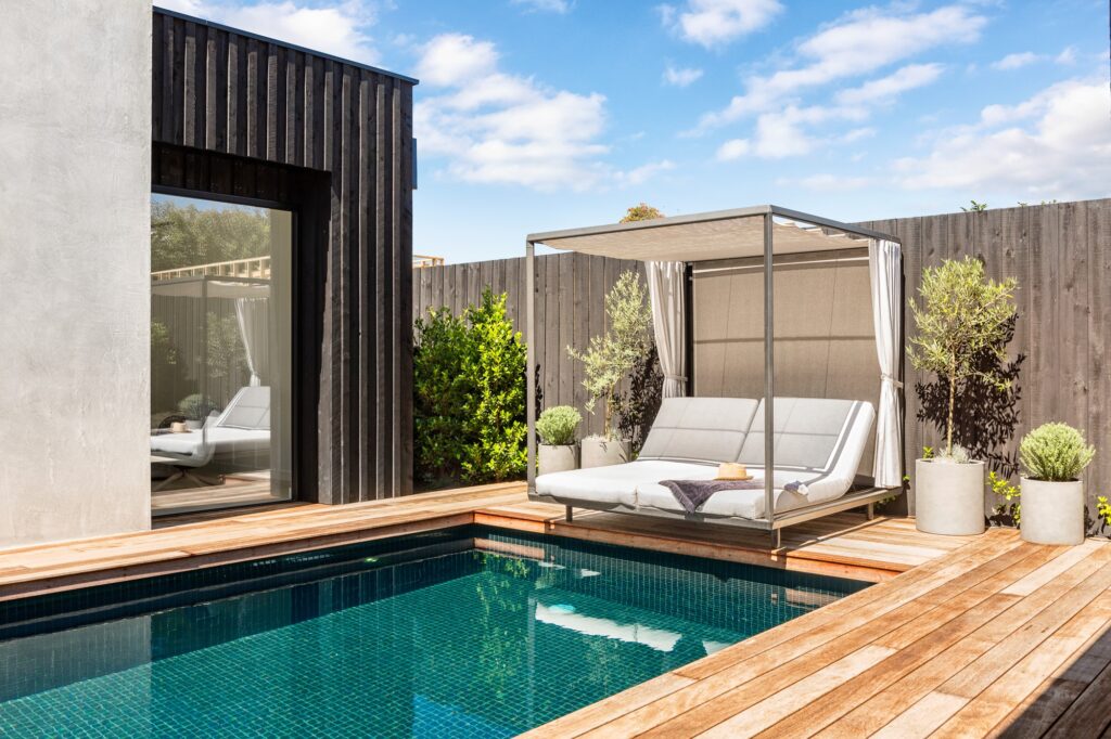 Back Beach – Pool Side Chills