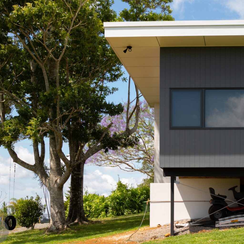 Macadamia Drive – Just Hanging Around