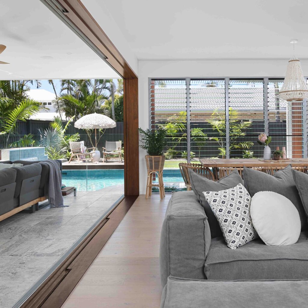 Seafarer – Indoor Outdoor