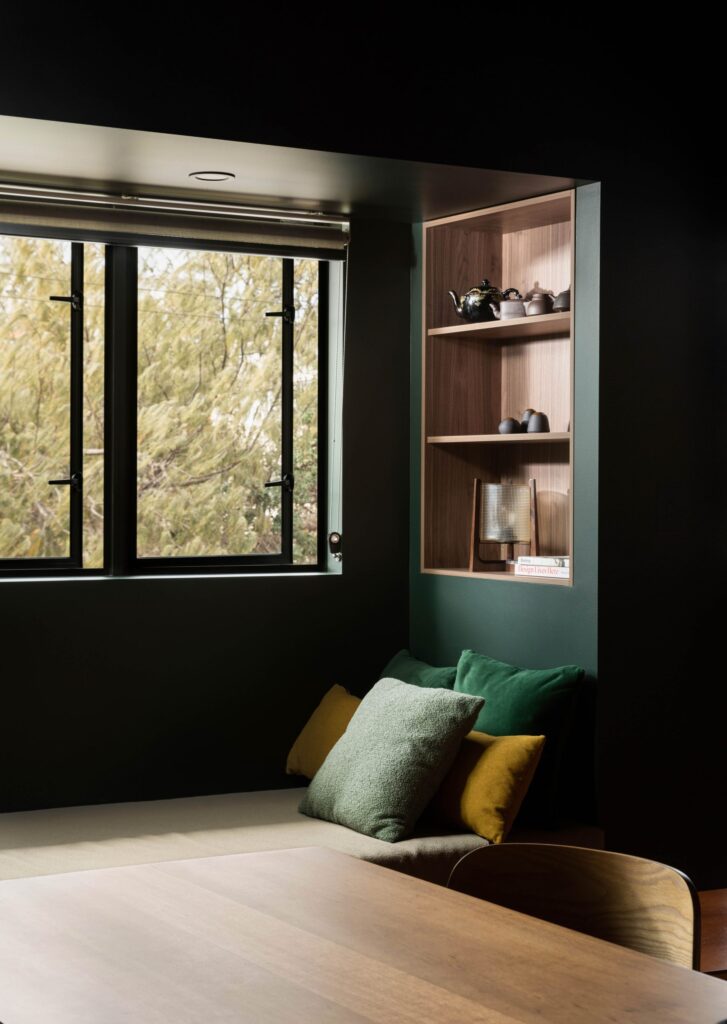 Saltair on Kings – Window Seat