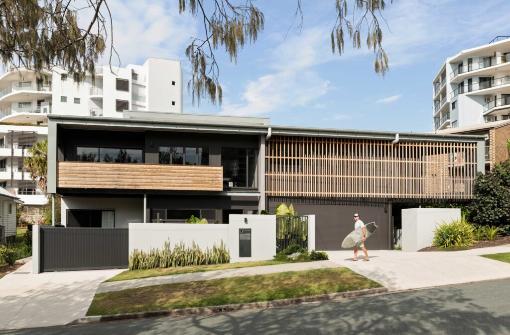 Saltair on Kings – Brise Soleil