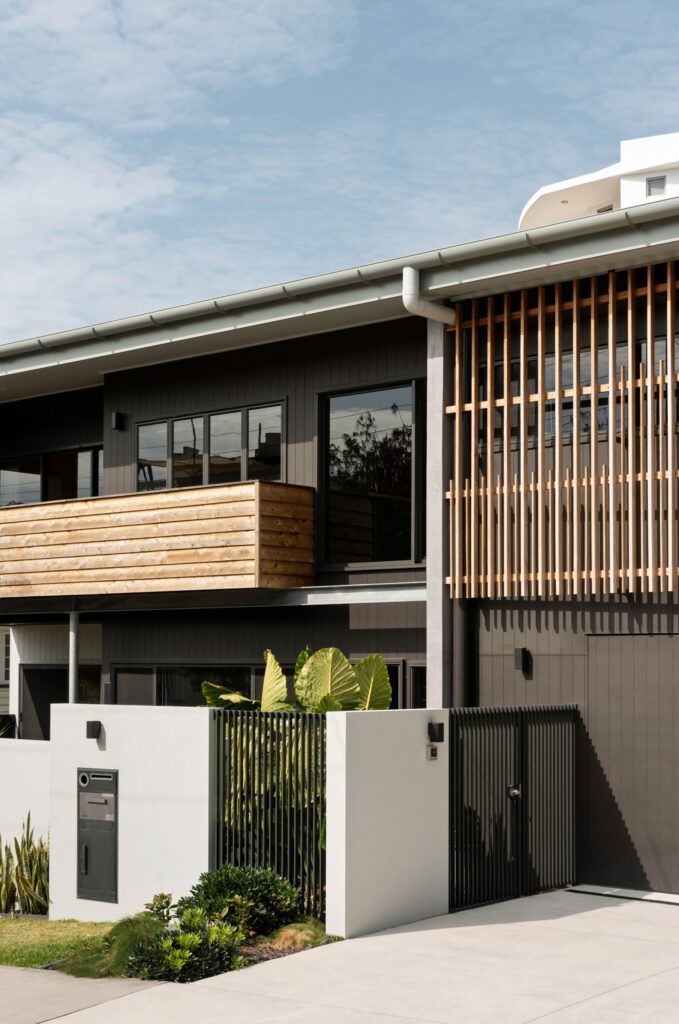 Saltair on Kings – Weathered Weatherboards