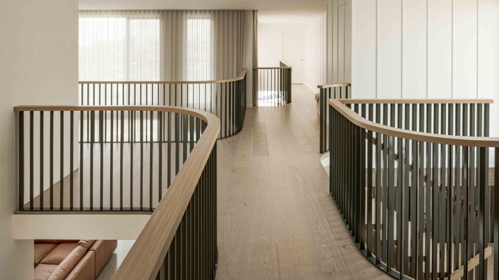 Turner Residence Curved Connections