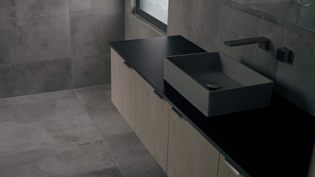 Sinclair Residence Guest Bathroom